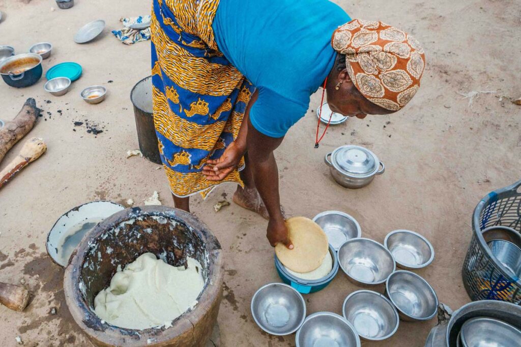 nigerian woman making food